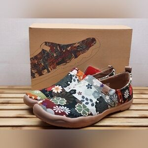 Uin Womens Floral Hana Slip On Shoes Size 8 NIB